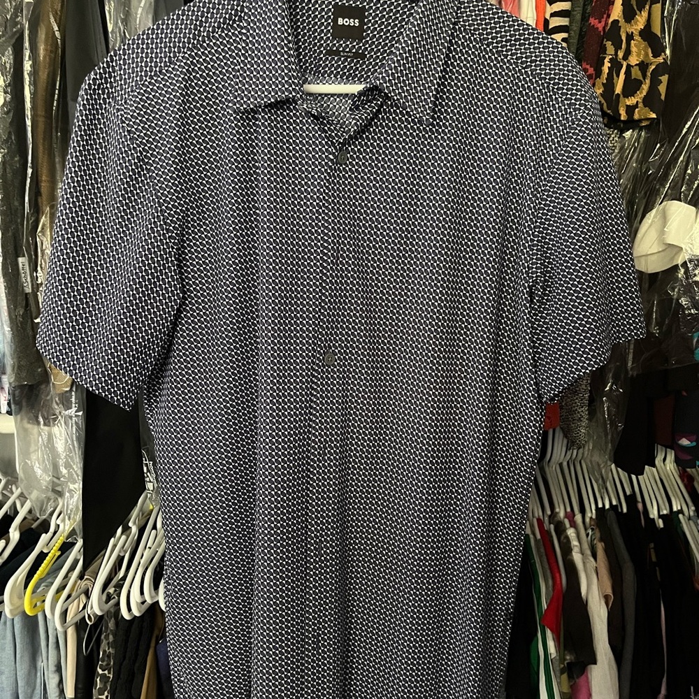 NWOT Men's BOSS Roan Performance Button Down Short Sleeve Shirt Sz XL
